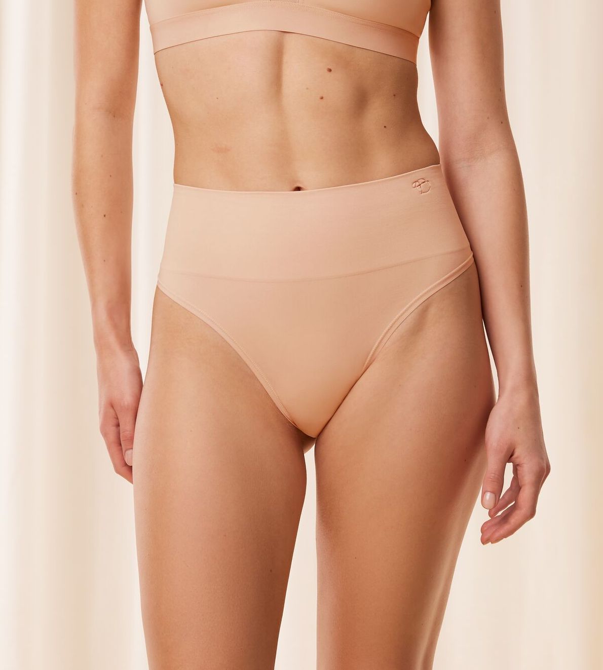 Triumph Soft Sculpt Bandeau String Neutral Beige 00Ep