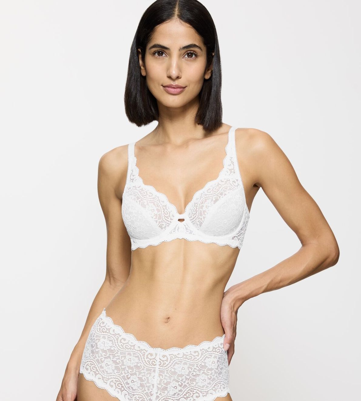 Amourette W White 0003