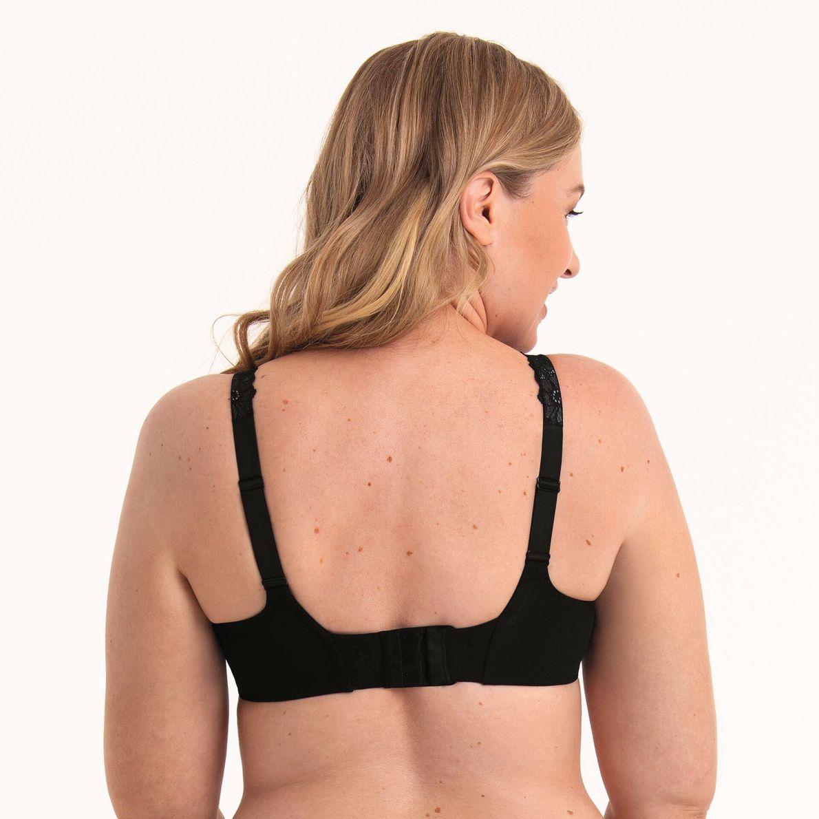 5295 Eloise Black 001