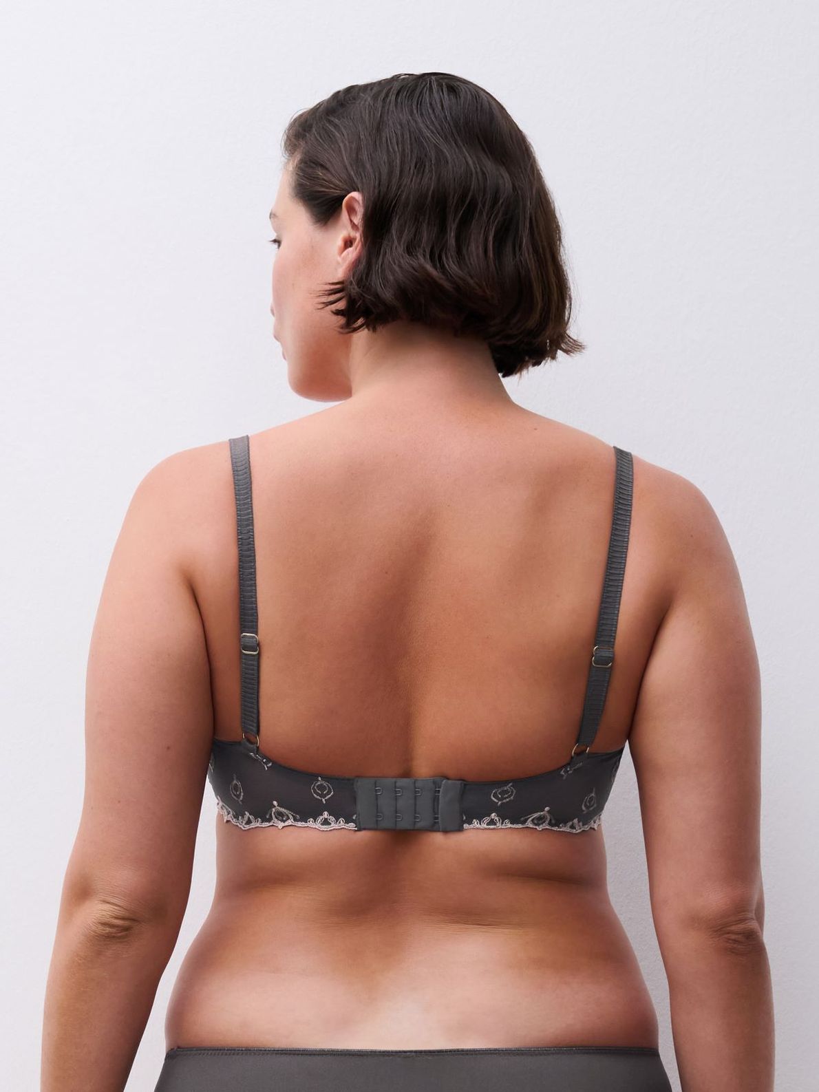 C26050 Champs Elysees Blushed Ash C54