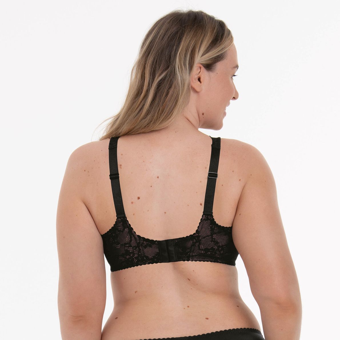Rosa Faia 5289 Bobette Black 001
