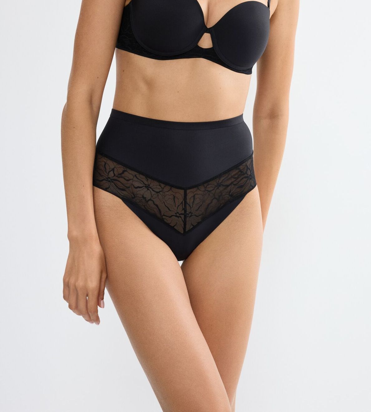 Comfort Contour Highwaist String Black 0004