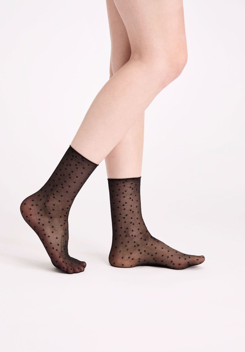 Vogue 96854 Elise Socks 20d Black 1210