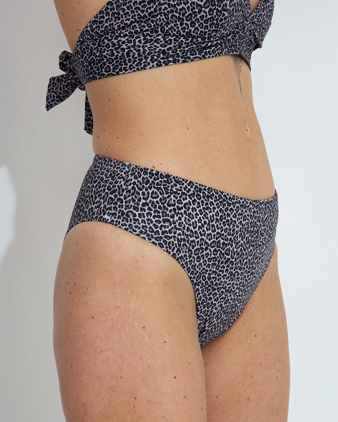 Bikini Brief Leo