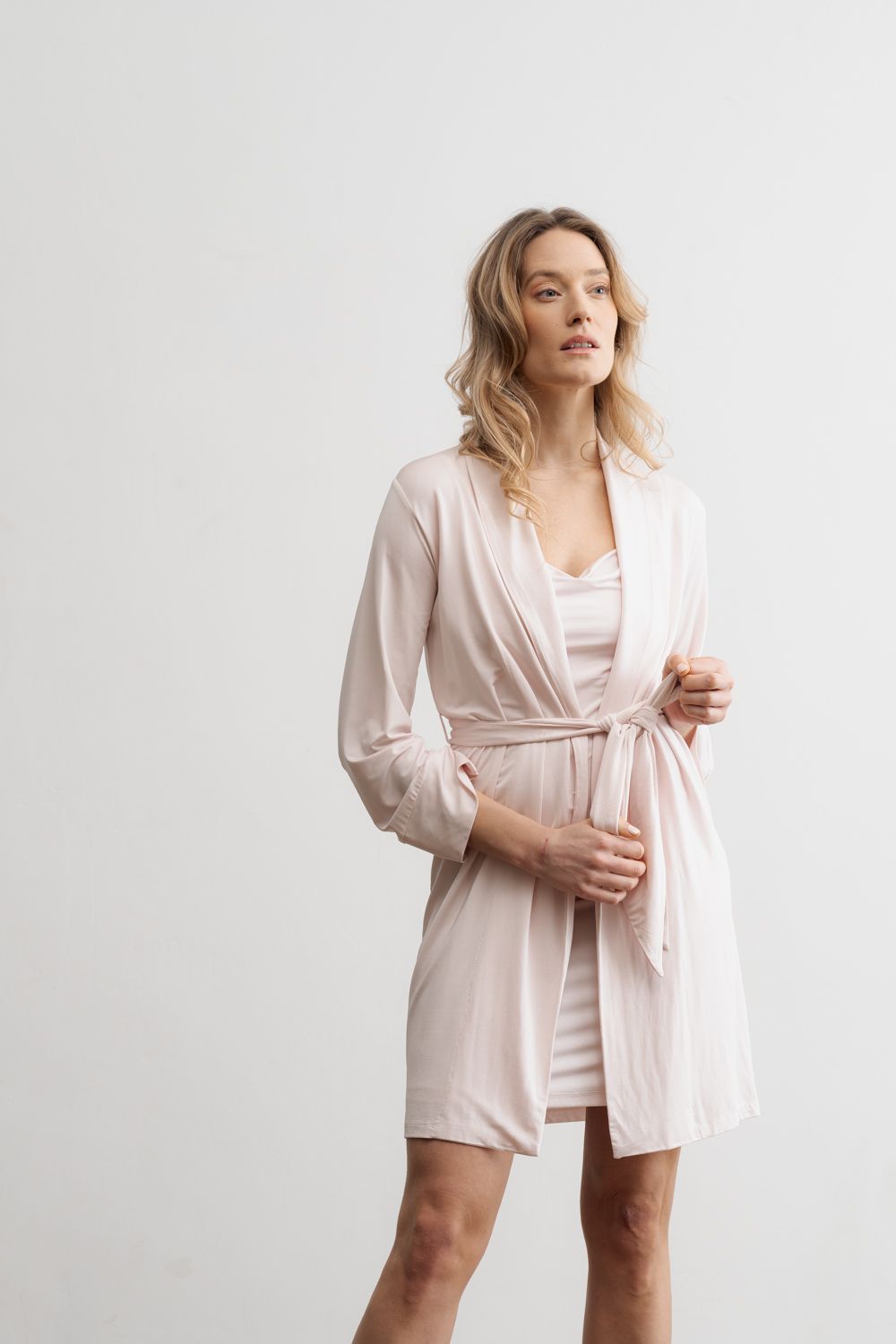 22-08-013 Lisbeth Kimono Rose Diamond