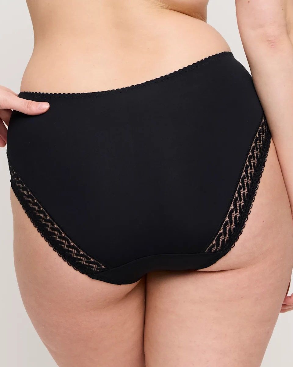 0563381 Montara Black