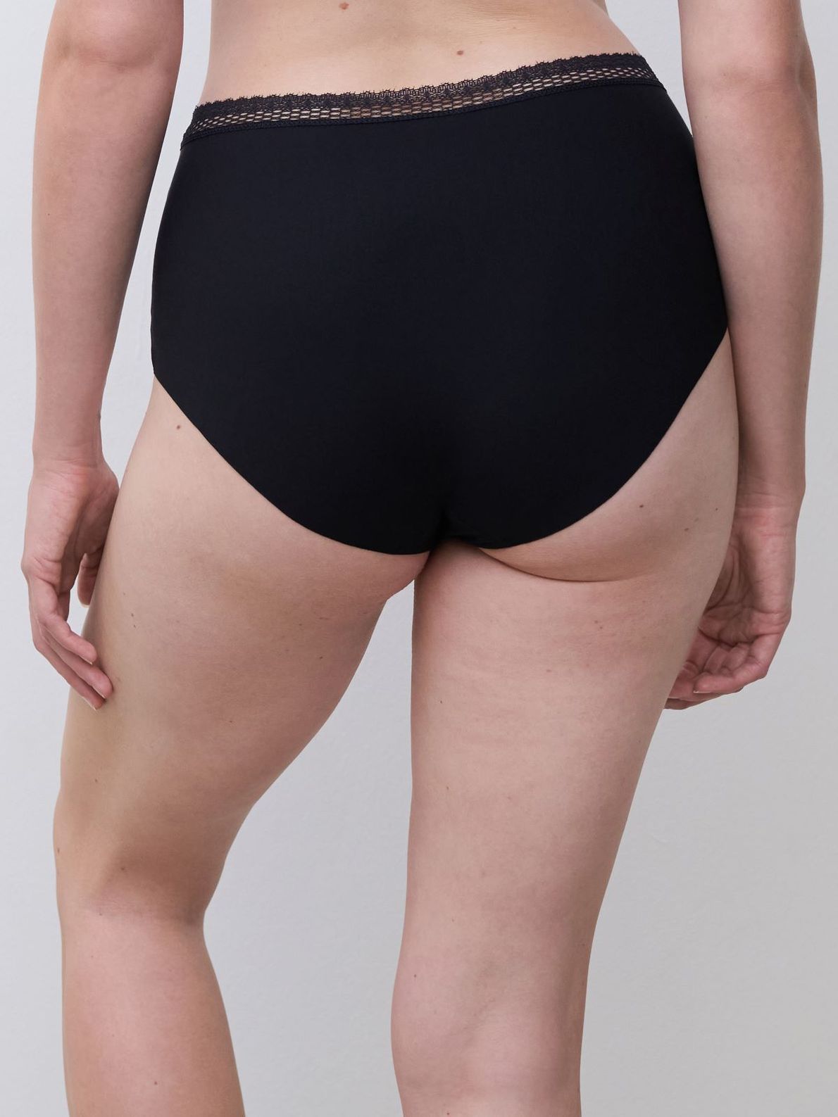 C17Oc7 Cozy Chic Black
