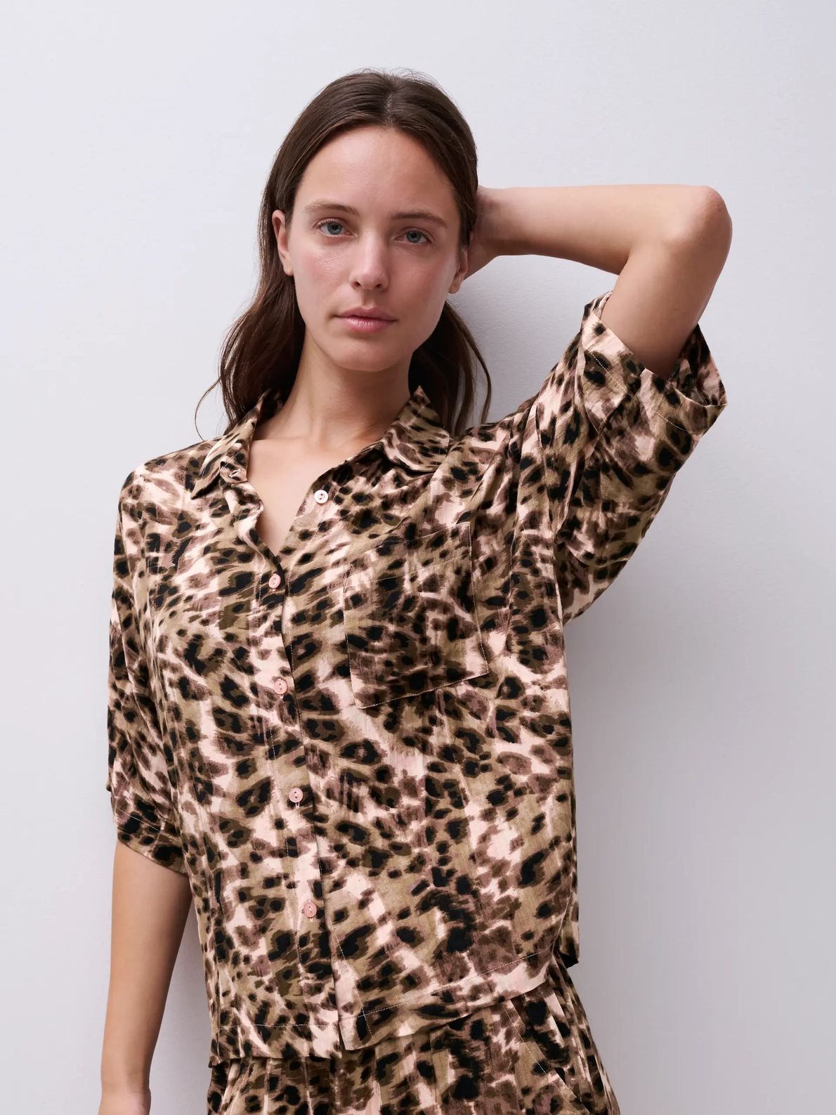 Fnagj5 Layla Acorn Leo D89