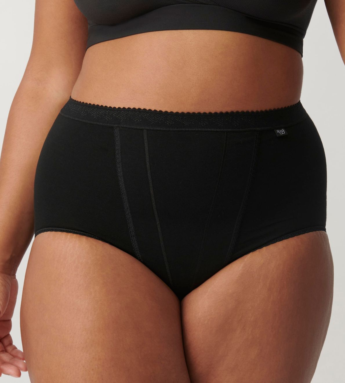 Sloggi Control Maxi Black 04
