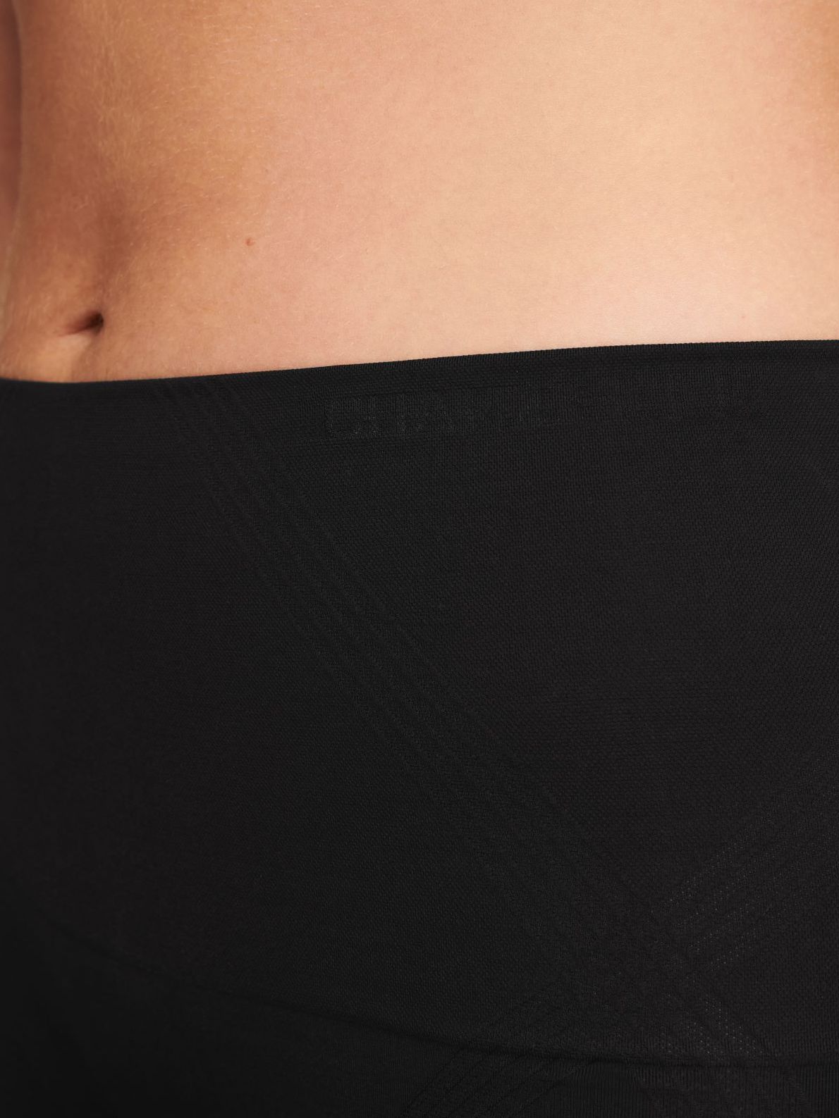 C10U50 Smooth Comfort Black 011