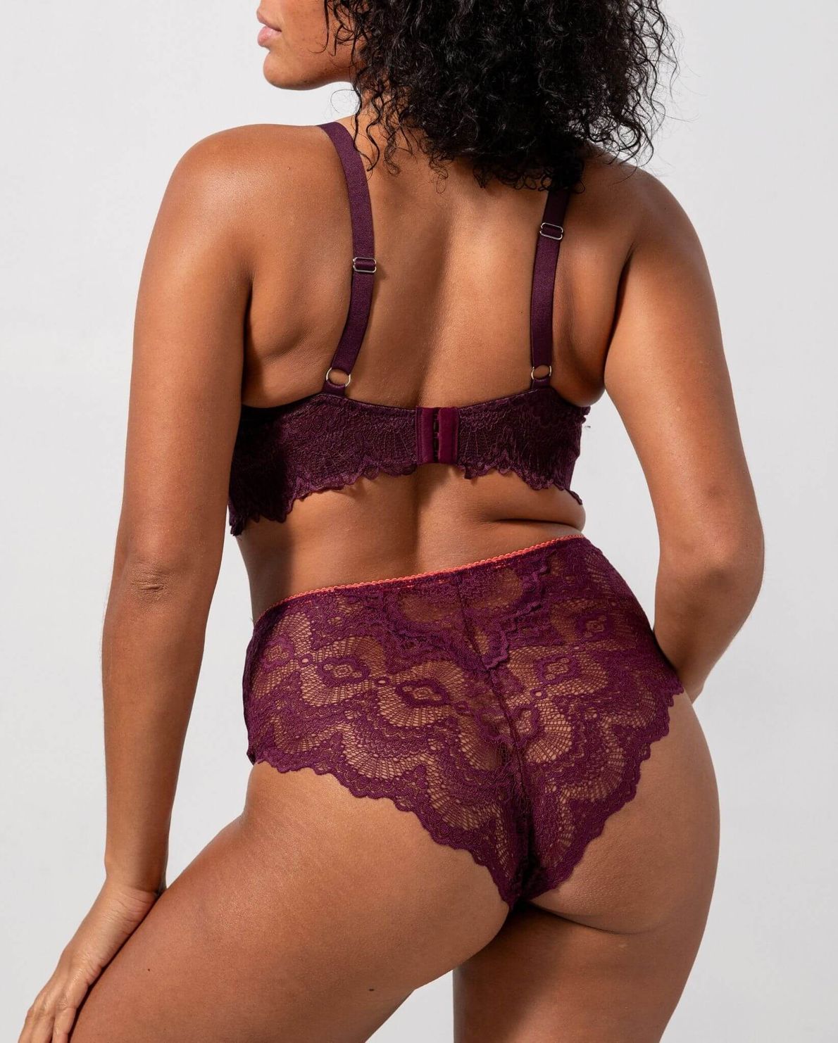 Lace Highwaist Briefs Cherry