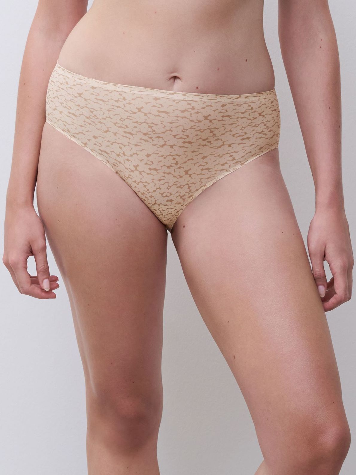 C11D40 Soft Stretch Hipster Norah Nude Print A88