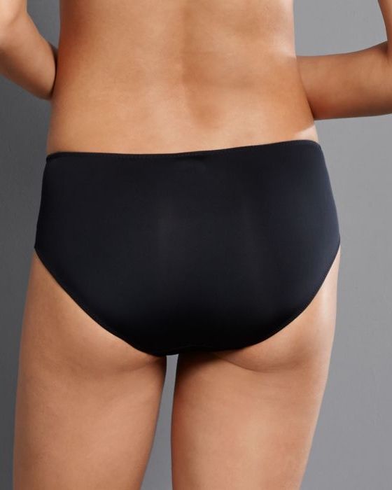Rosa Faia 1336 Selma Black