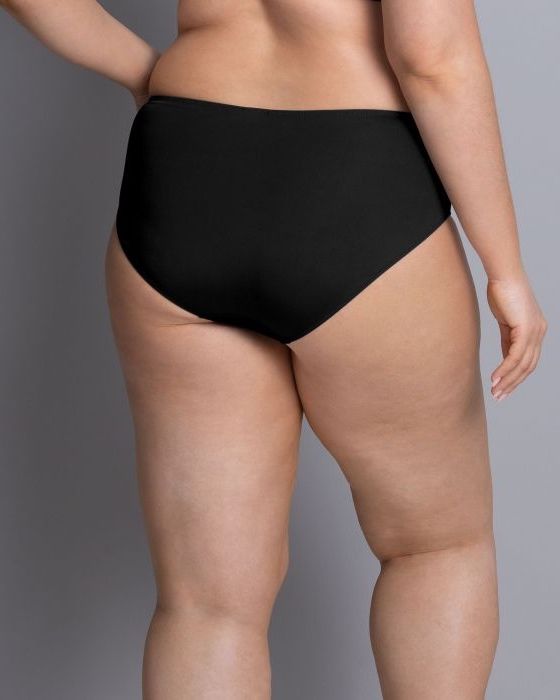 Rosa Faia 1336 Selma Black