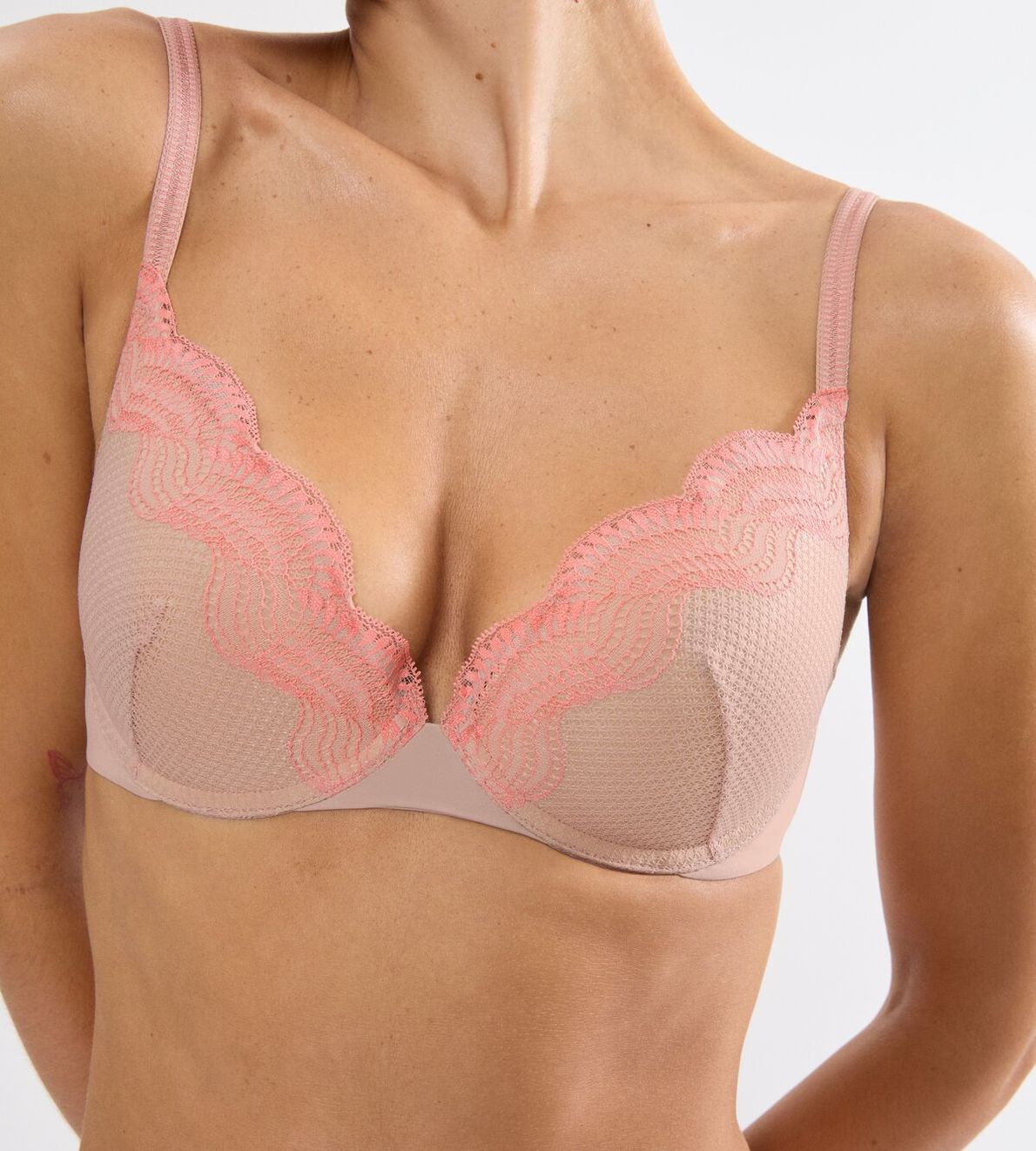 Triumph Comfort Glam Whu R* Desert Sand 7297