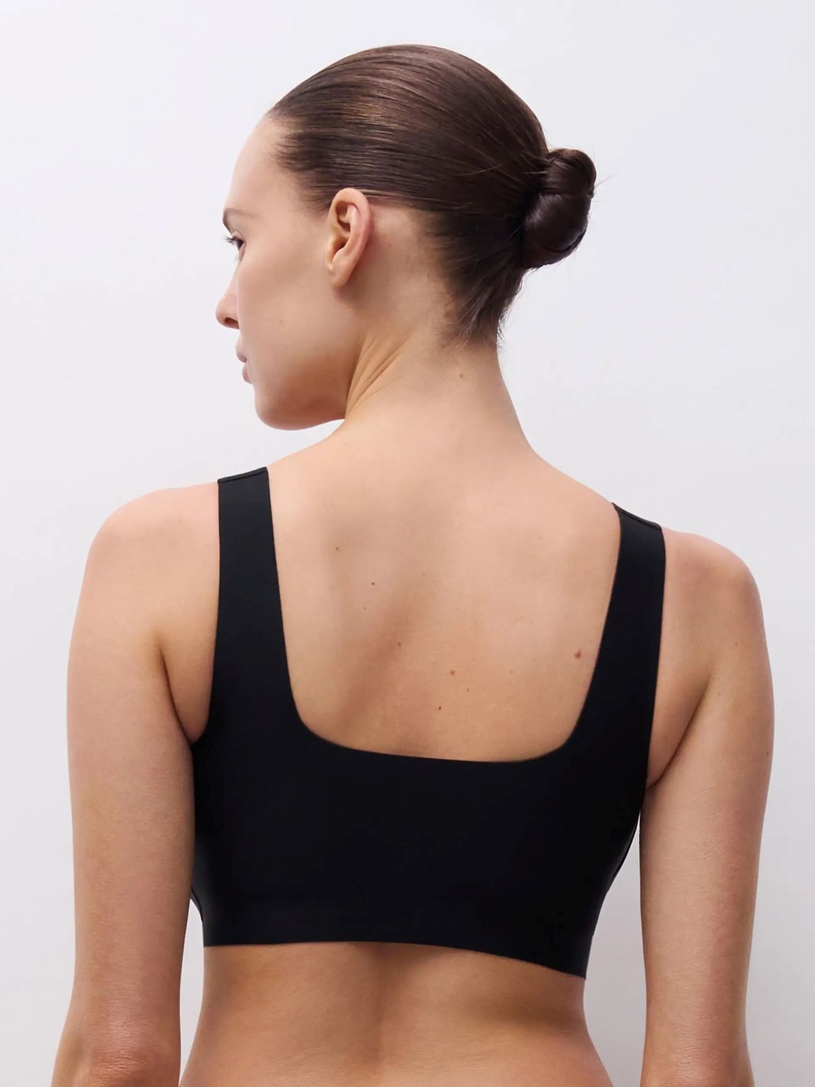 C26Bq2 Soft Stretch Power Black 011