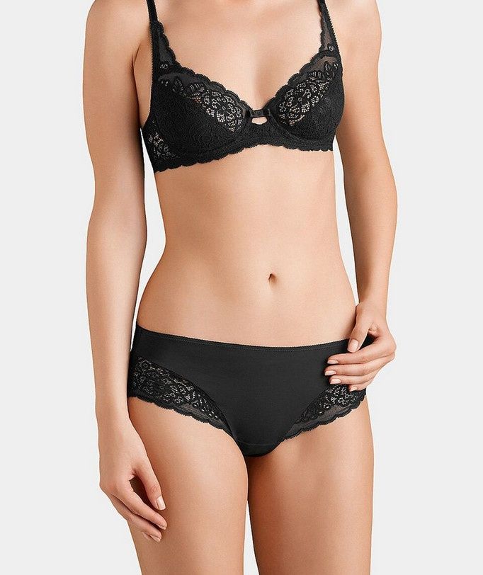 Amourette Spotlight Hipster Black