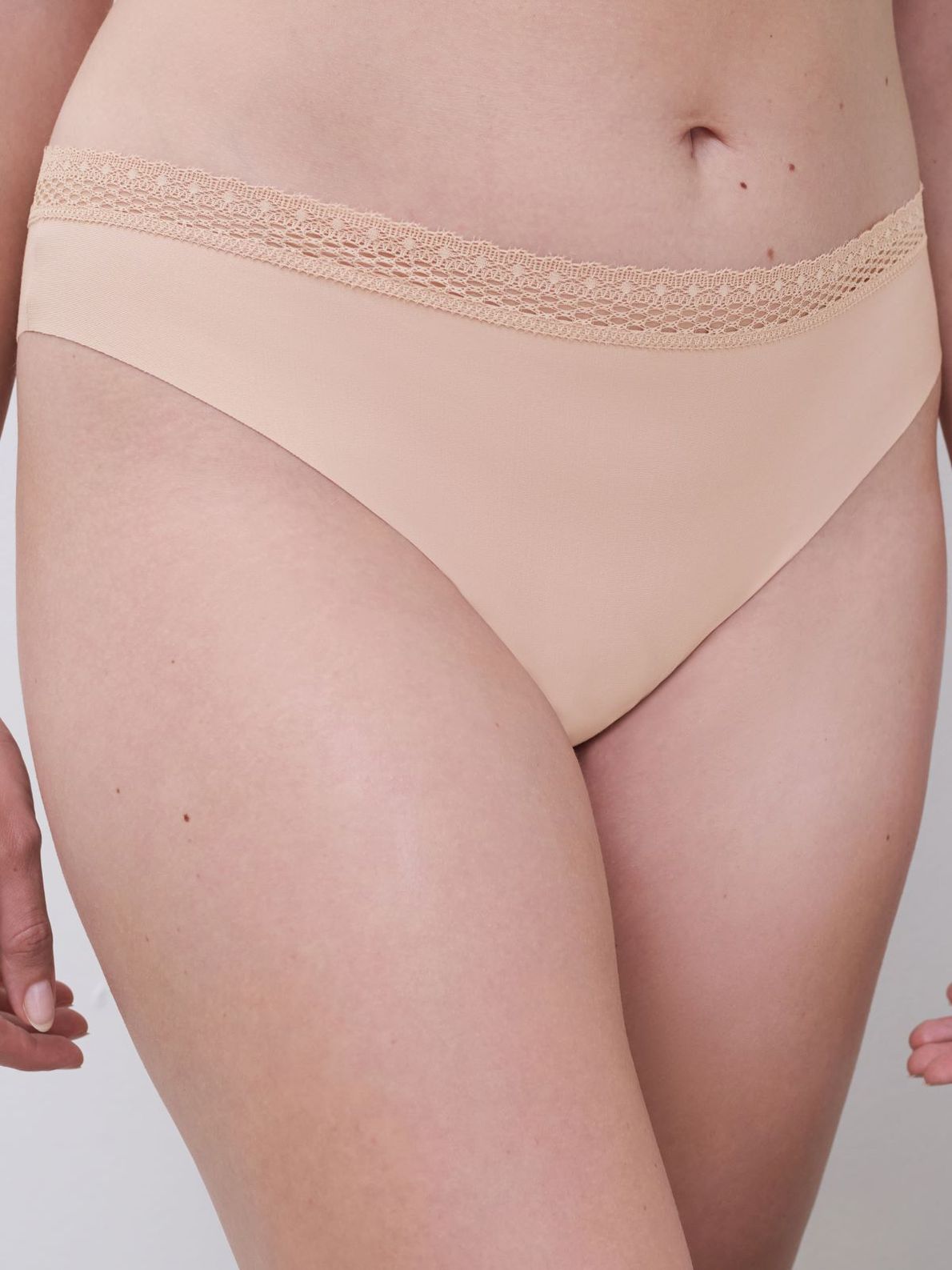 C17Og0 Cozy Chic Clay Nude 00Q