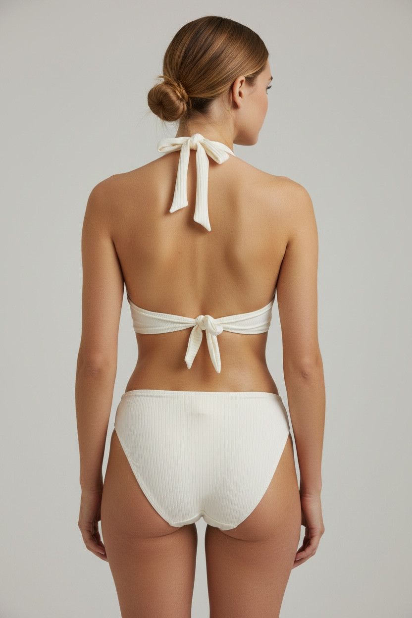 Helena Bra Plus Cannes