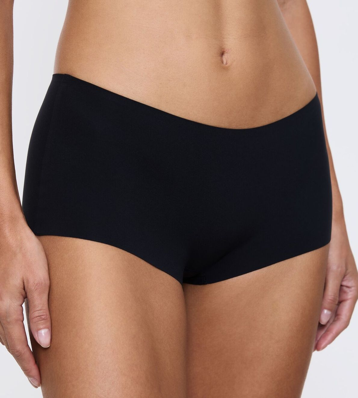 Smart Invisible Boyshort Black 0004
