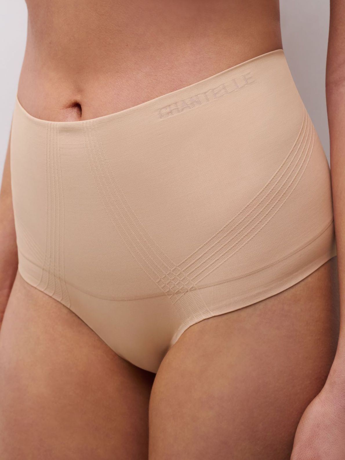 C10U70 Smooth Comfort Clay Nude 00Q