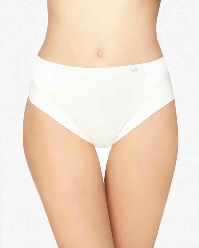 Avet 3244 White