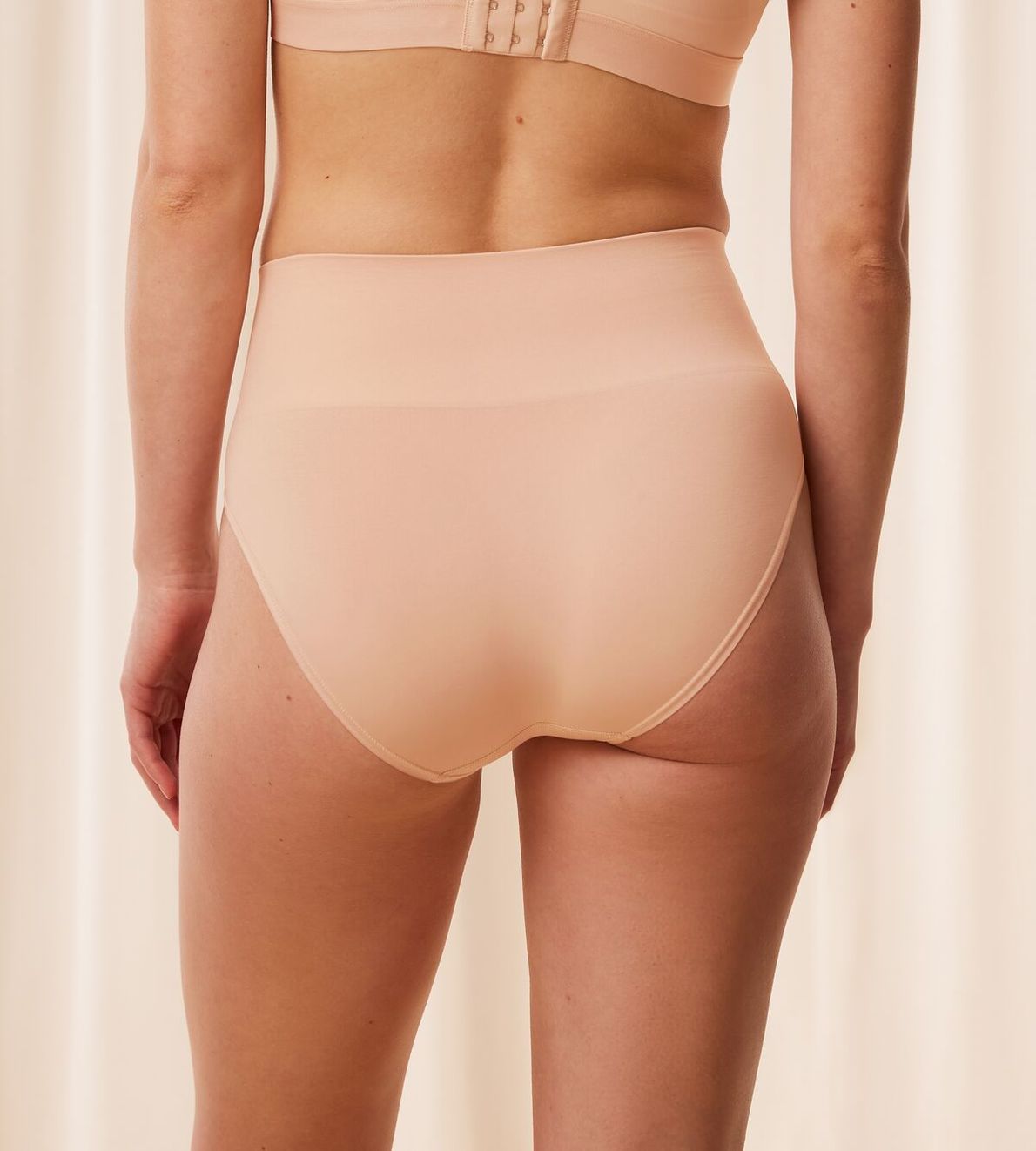 Triumph Soft Sculpt Bandeau Maxi Neutral Beige 00Ep