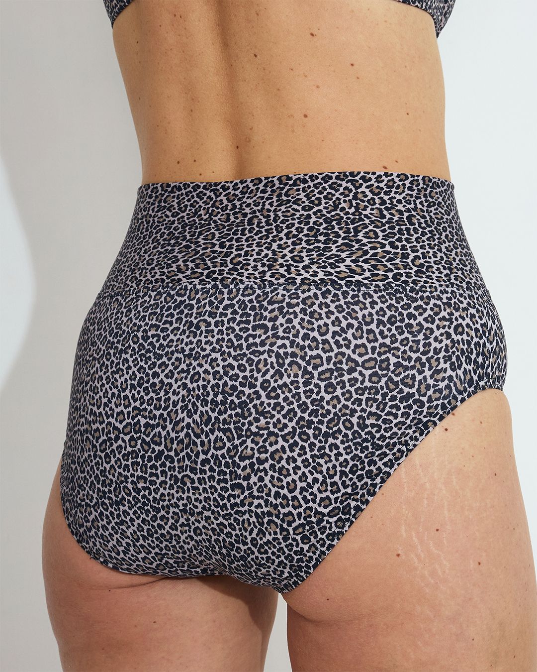 Fold Down Bottoms Leo