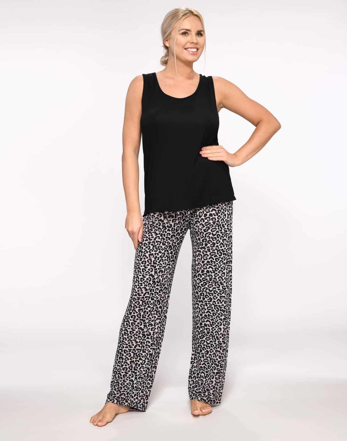 Yoga Pants Leo