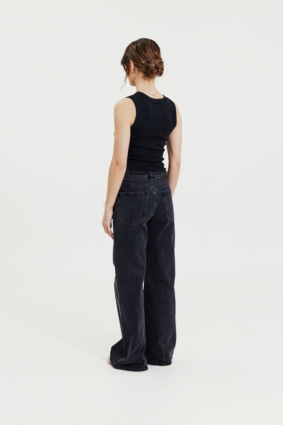 Bread & Boxer Crew-Neck Ribbed Black