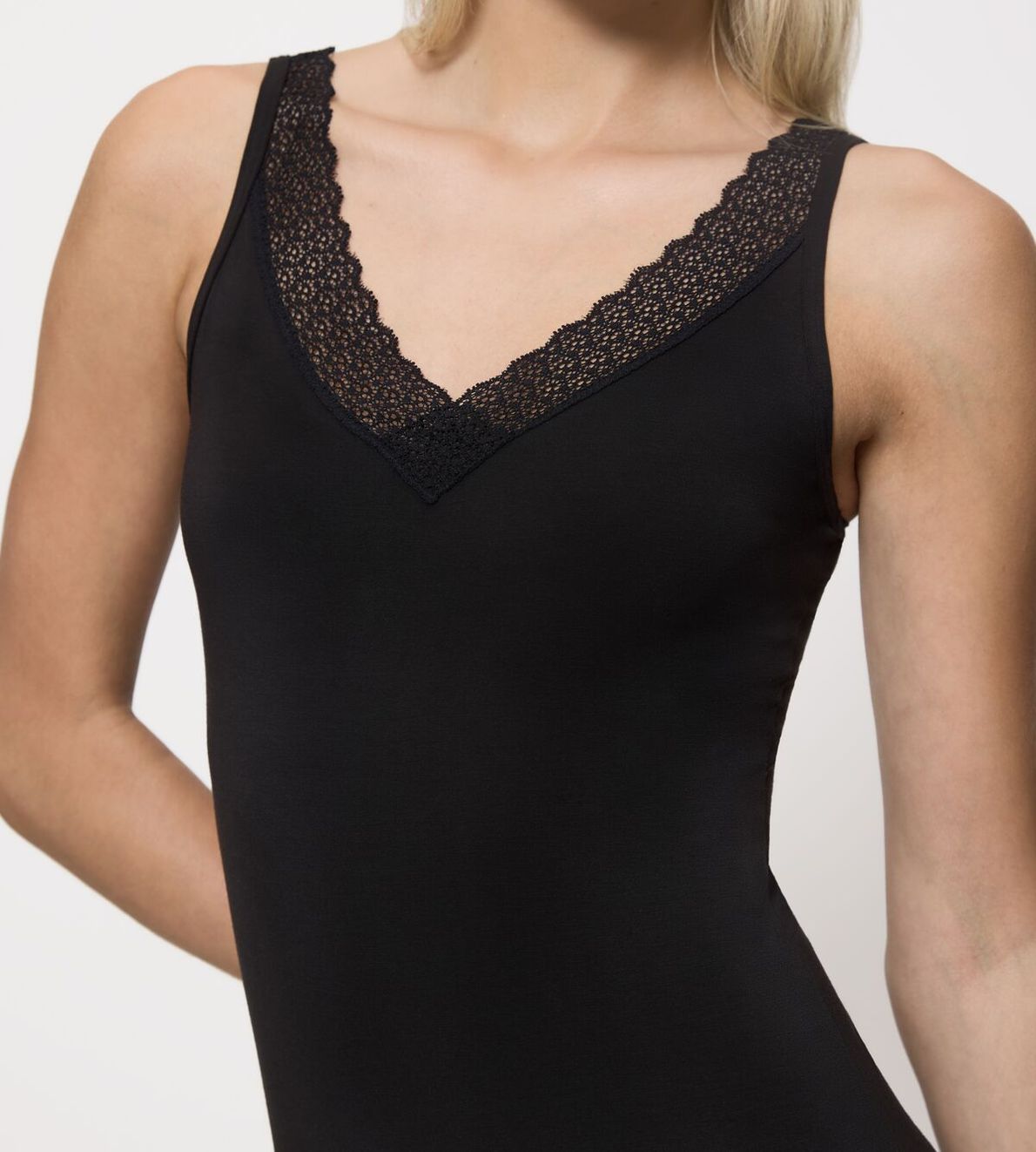 Feel Of Modal Tank Top Black