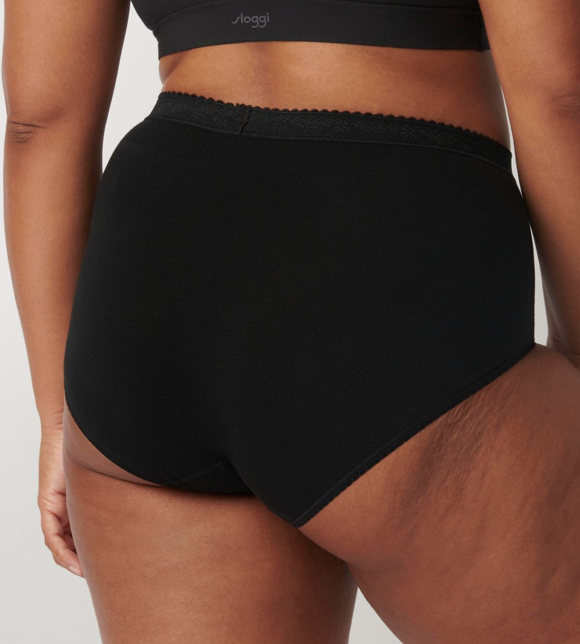 Sloggi Control Maxi Black 04