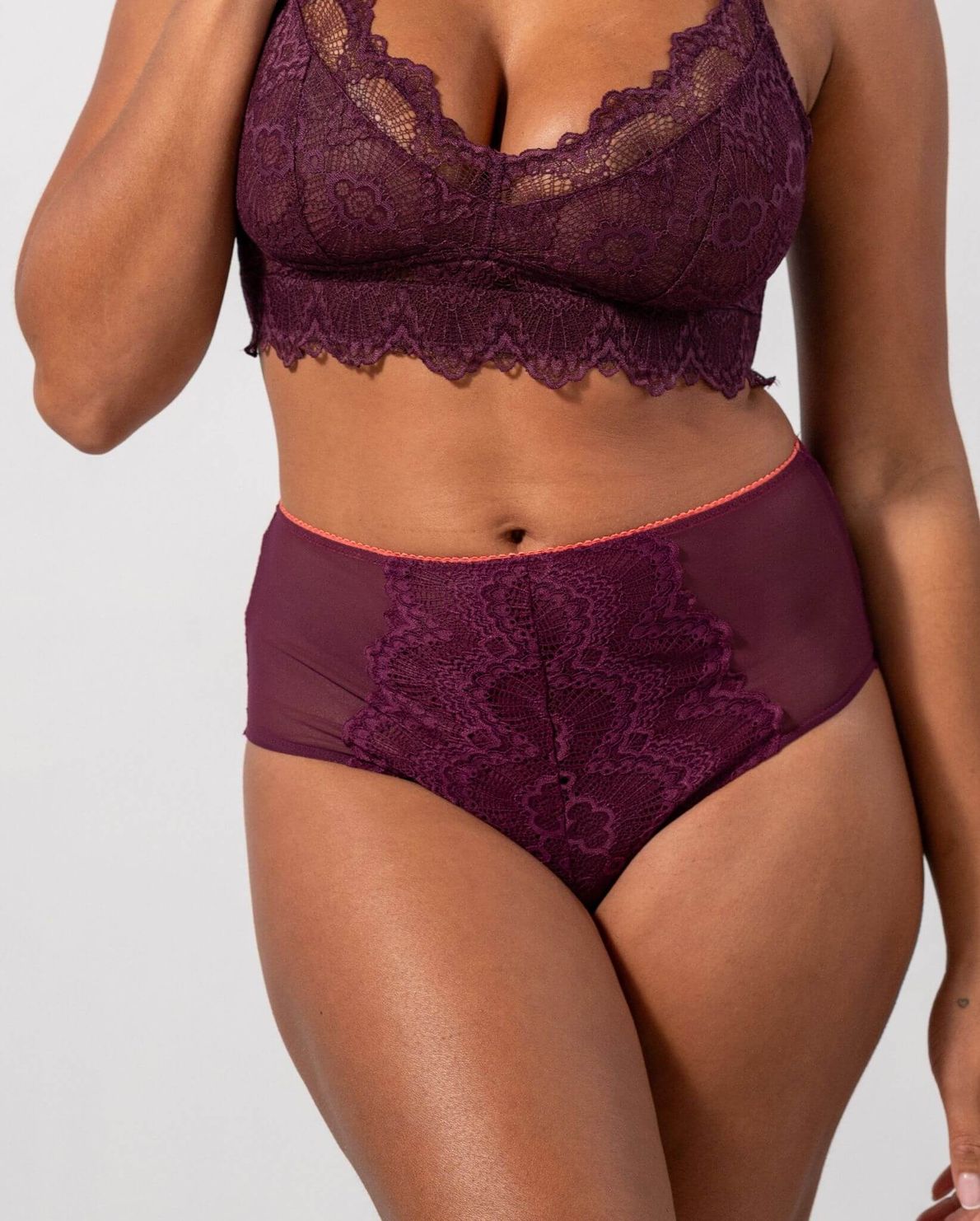 Lace Highwaist Briefs Cherry