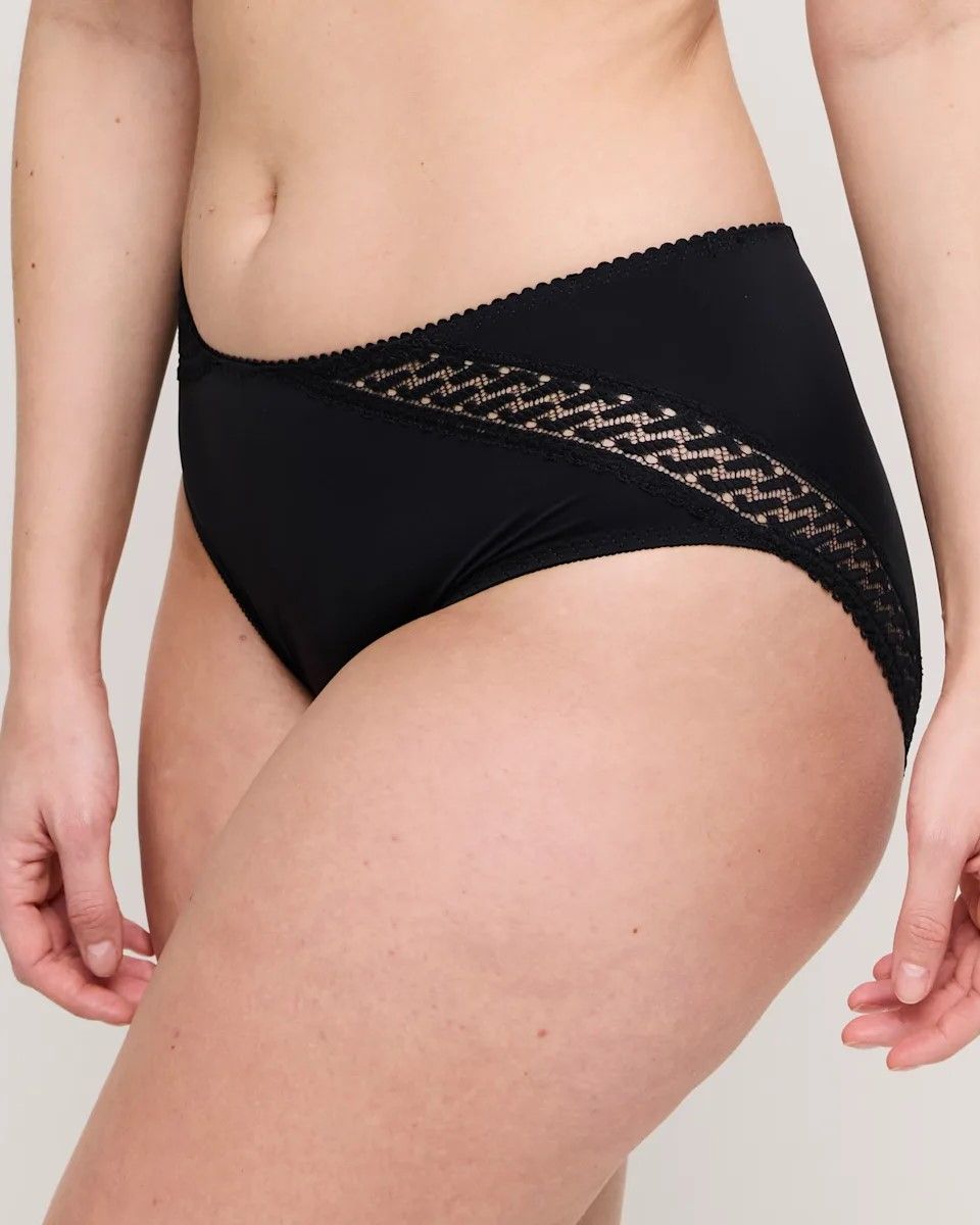 0563381 Montara Black