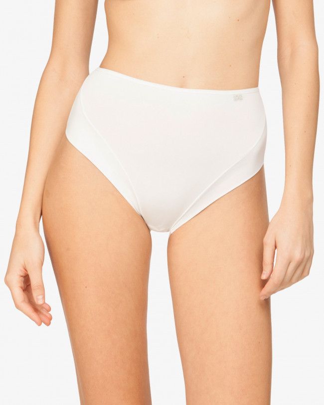 Avet 3144 White