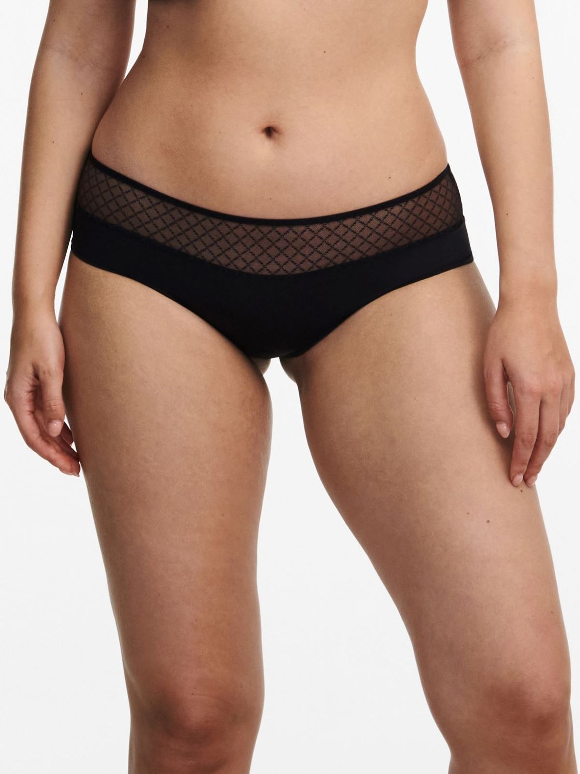 C16M40 Norah Chic Black 011