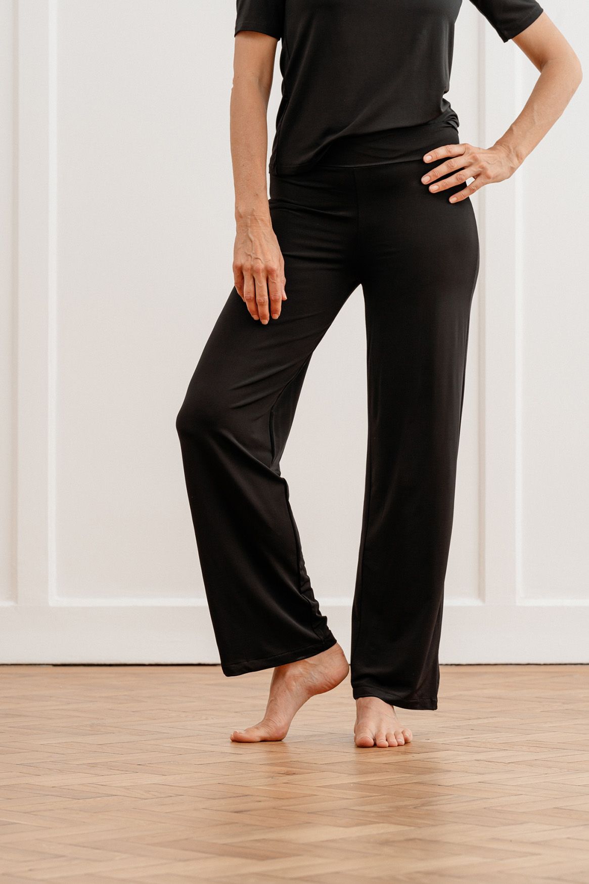 22-08-007 Marie Pants Black Onyx