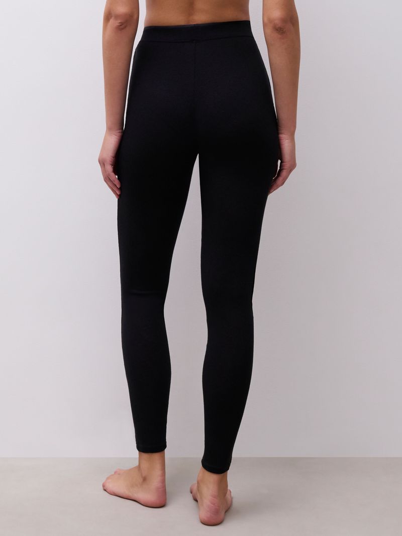 C1B8E3 Warm Radiance Black 011