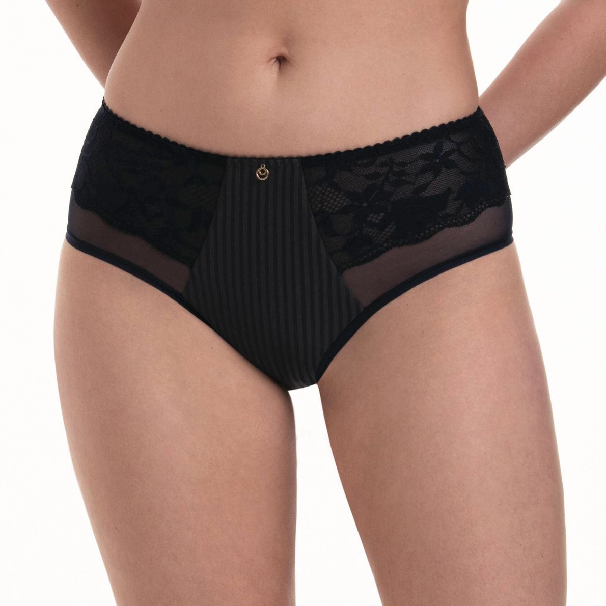 Rosa Faia 1366 Sita Black 001